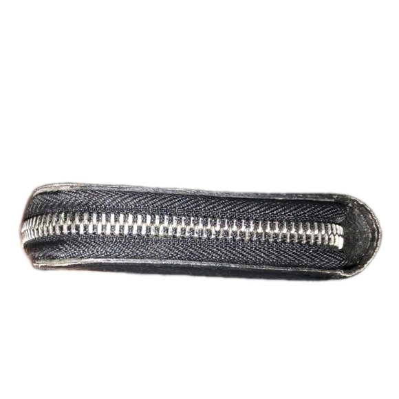 EUC - Authentic Louis Vuitton Unisex Taiga Leather Black Long Zippered Wallet - Picture 5 of 11